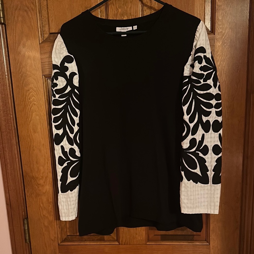 Chico's Black Top with White Patterned Sleeves size XL Chico’s size 3